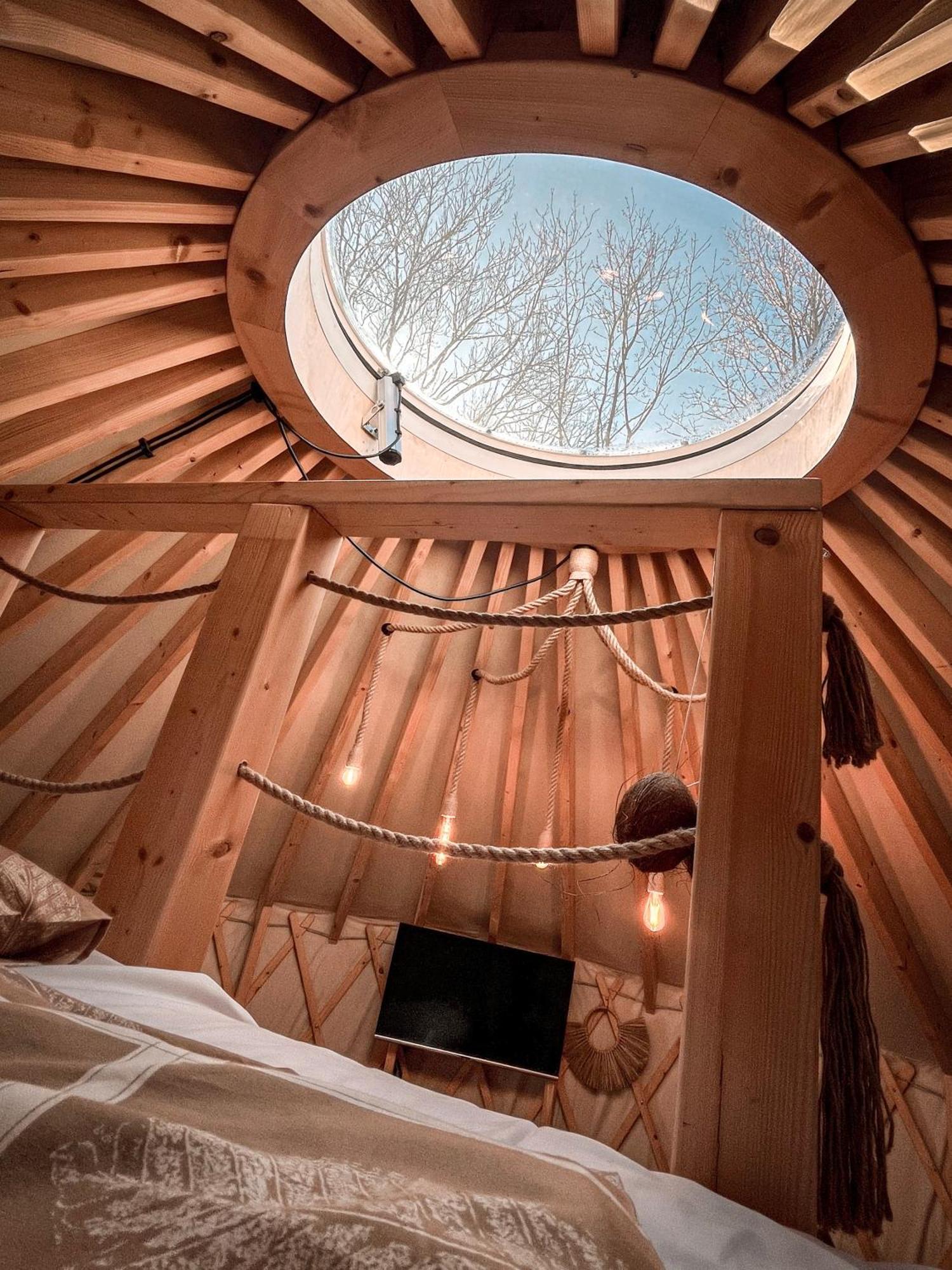 Aloha Glamp - Okragle Domki Przy Rzece - Balia I Sauna - Energylandia Zagornik 外观 照片