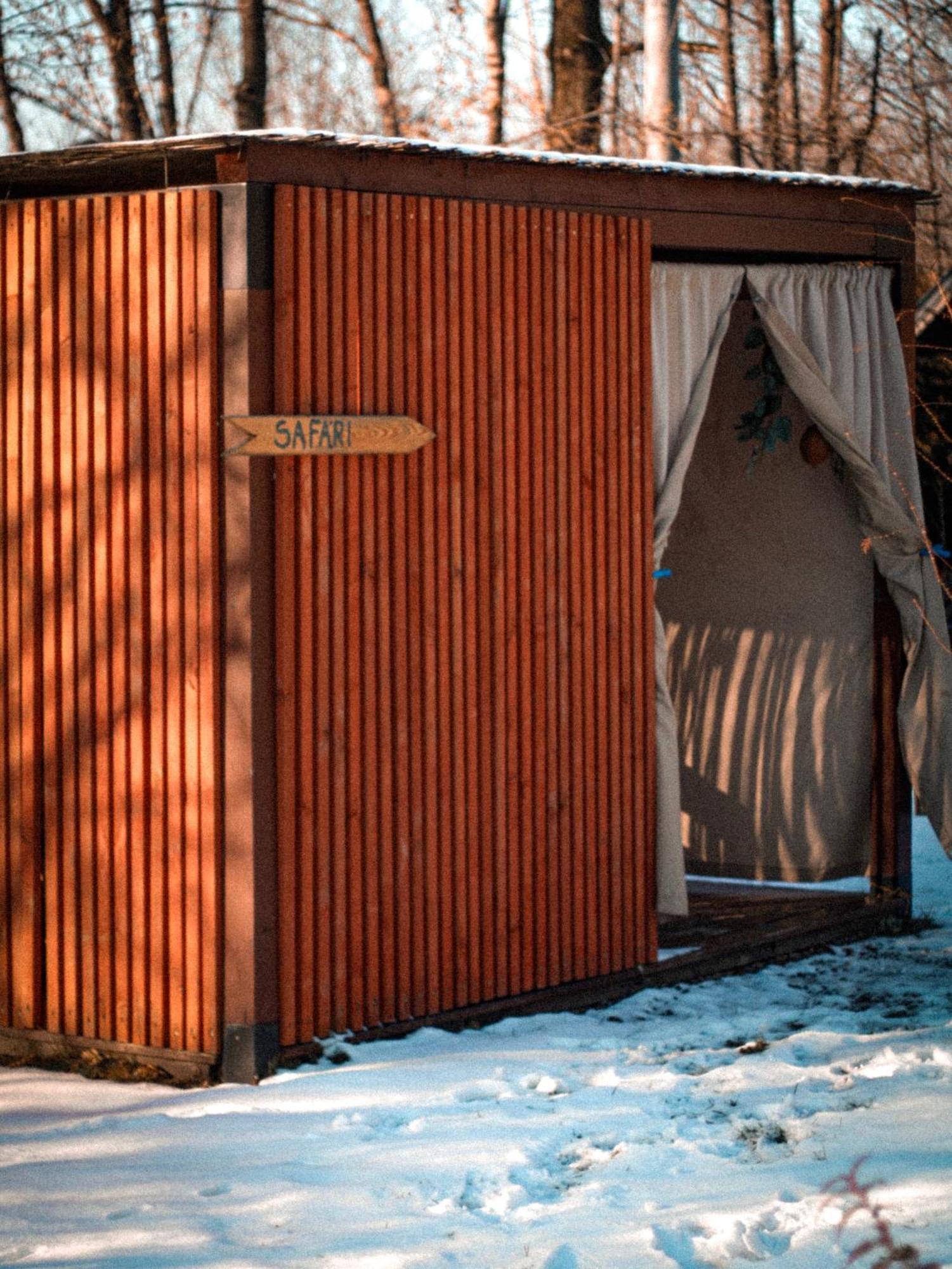 Aloha Glamp - Okragle Domki Przy Rzece - Balia I Sauna - Energylandia Zagornik 外观 照片