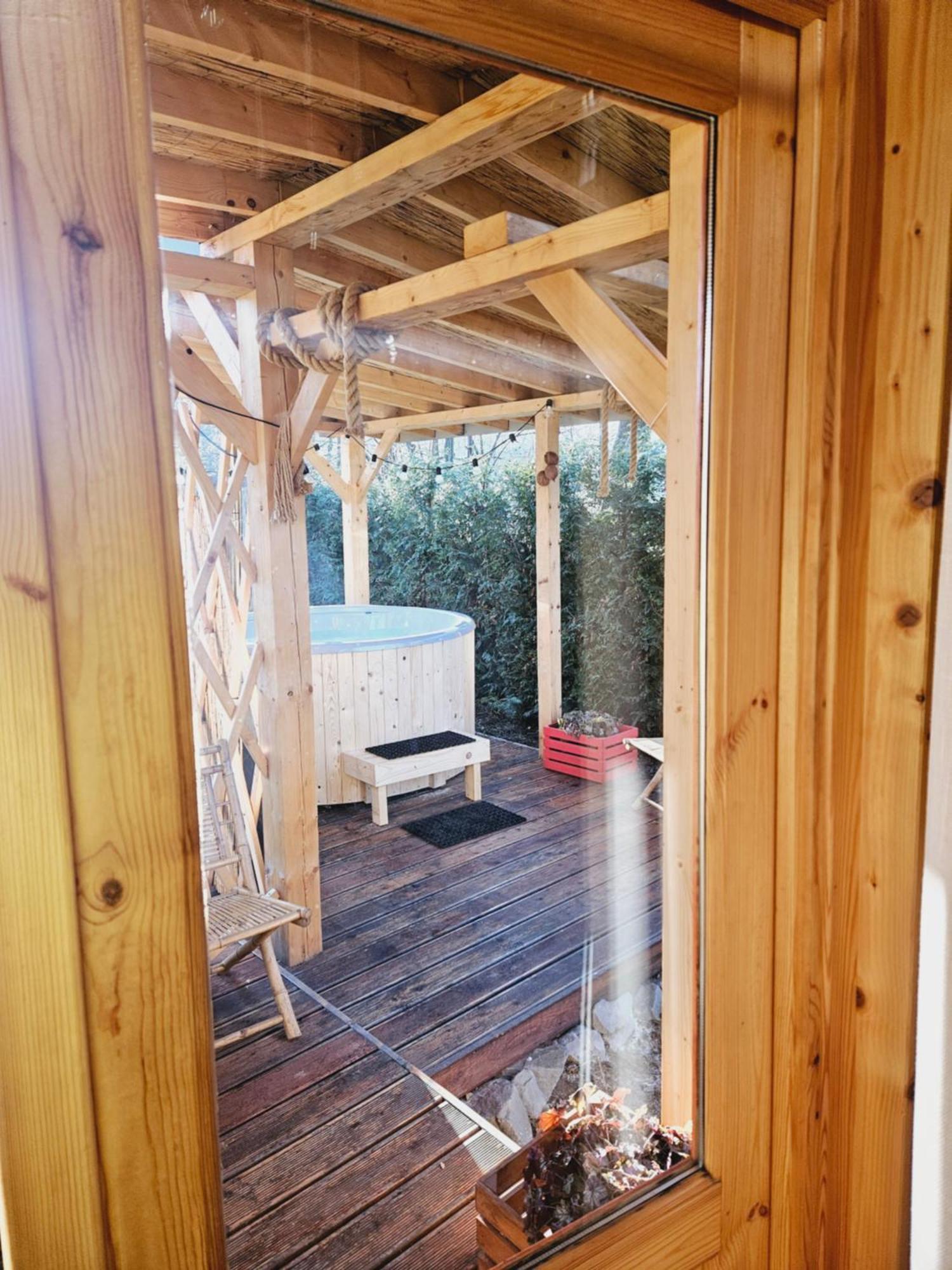Aloha Glamp - Okragle Domki Przy Rzece - Balia I Sauna - Energylandia Zagornik 外观 照片